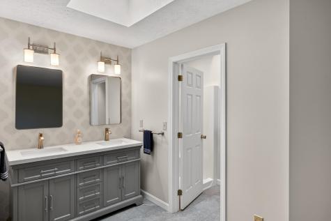77 Ennsbrook Drive Falmouth MA 02536