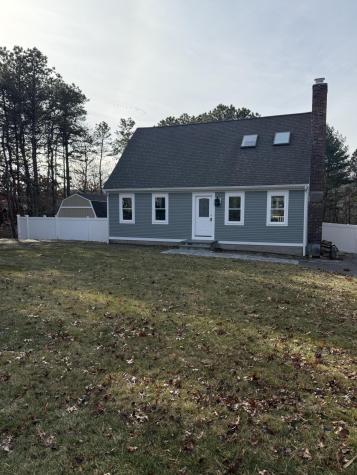 35 Claulise Lane Mashpee MA 02649