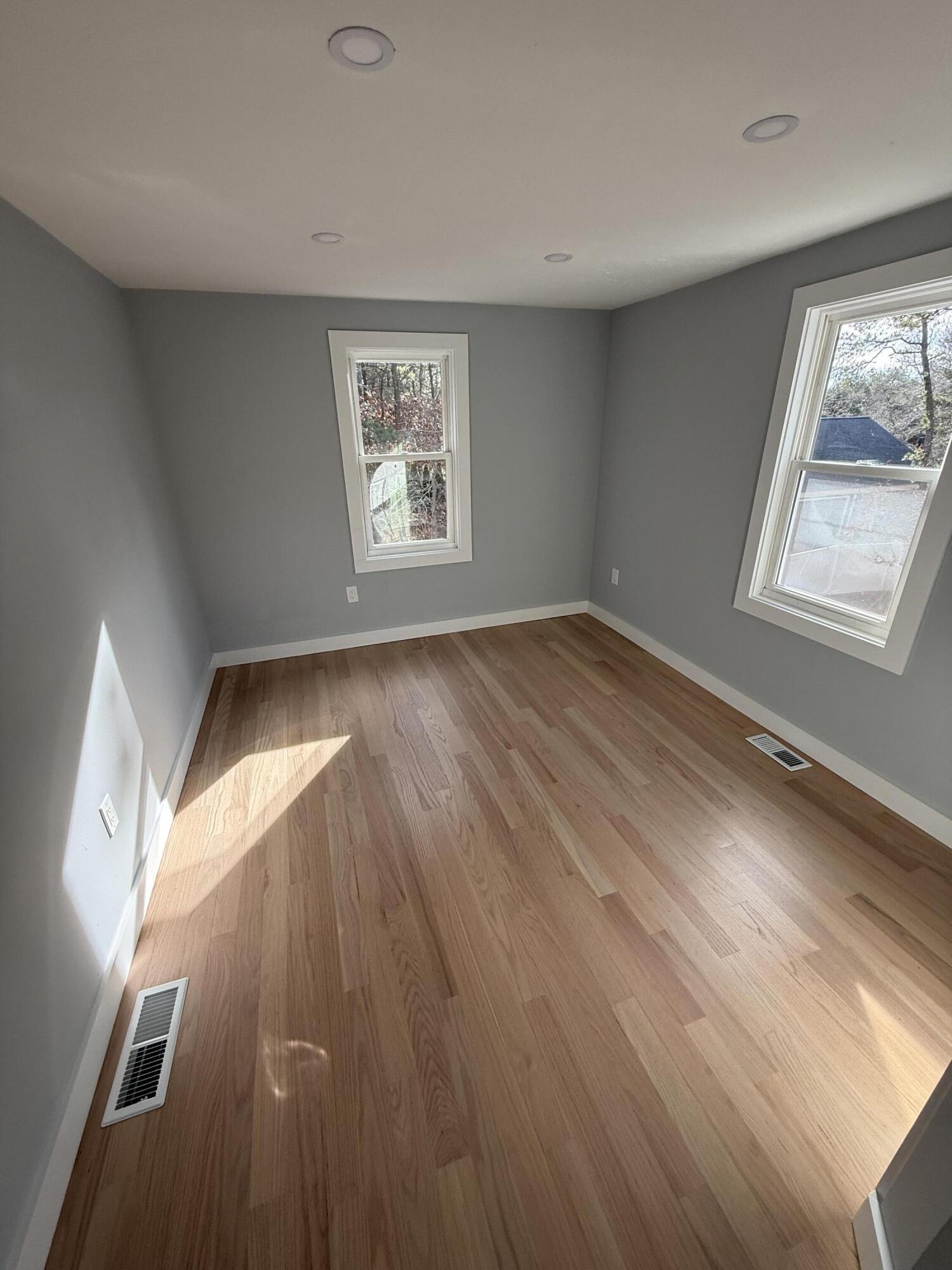 35 Claulise Lane Mashpee MA 02649