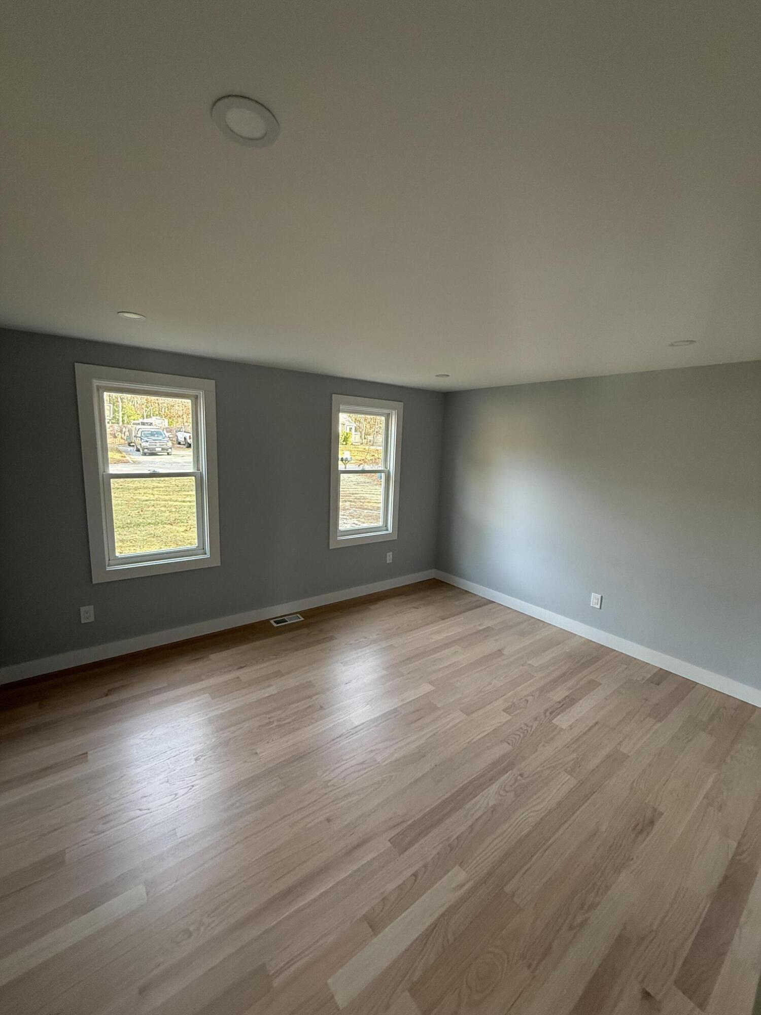 35 Claulise Lane Mashpee MA 02649