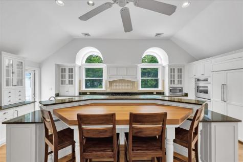 6 Heron Way Mashpee MA 02649