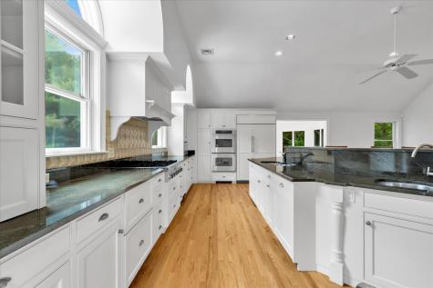 6 Heron Way Mashpee MA 02649