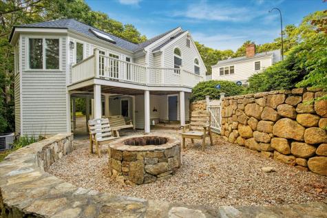 6 Heron Way Mashpee MA 02649
