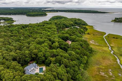 6 Heron Way Mashpee MA 02649