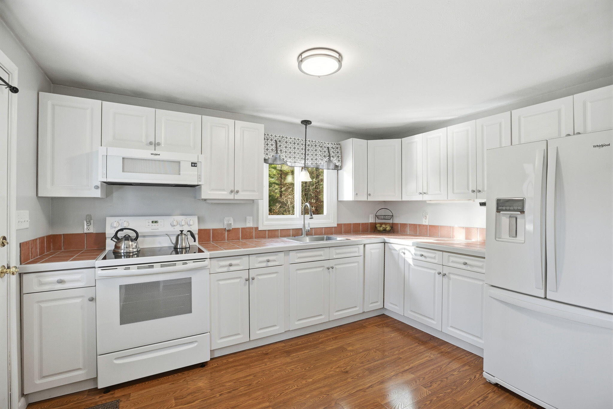 113 Farmersville Road Sandwich MA 02563