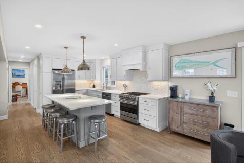 214 Menauhant Road Falmouth MA 02540