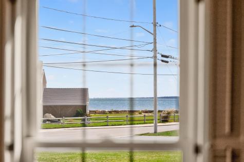 214 Menauhant Road Falmouth MA 02540