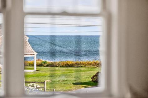 214 Menauhant Road Falmouth MA 02540