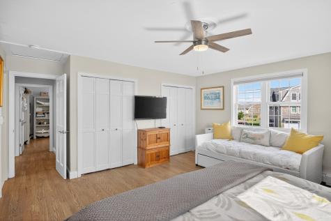 214 Menauhant Road Falmouth MA 02540