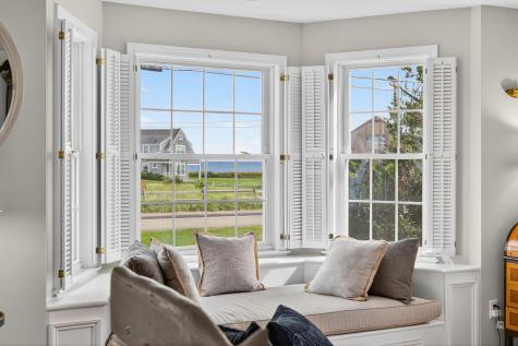 214 Menauhant Road Falmouth MA 02540