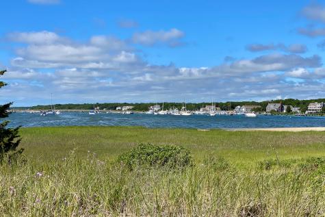 214 Menauhant Road Falmouth MA 02540