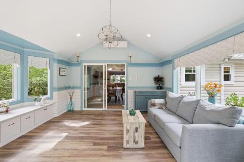 17 Briggs Avenue Bourne MA 02532