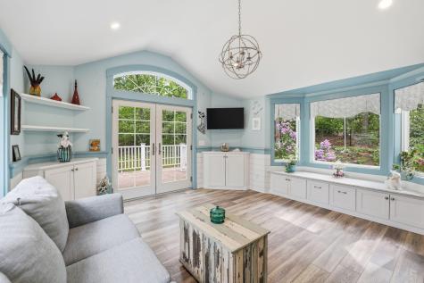 17 Briggs Avenue Bourne MA 02532