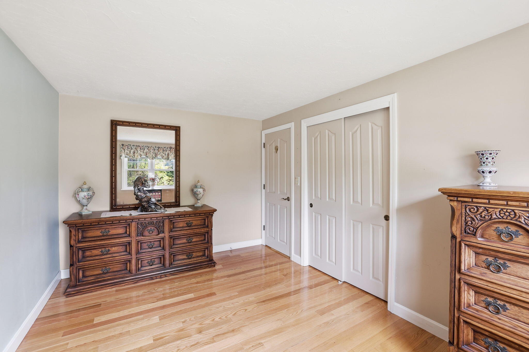 17 Briggs Avenue Bourne MA 02532