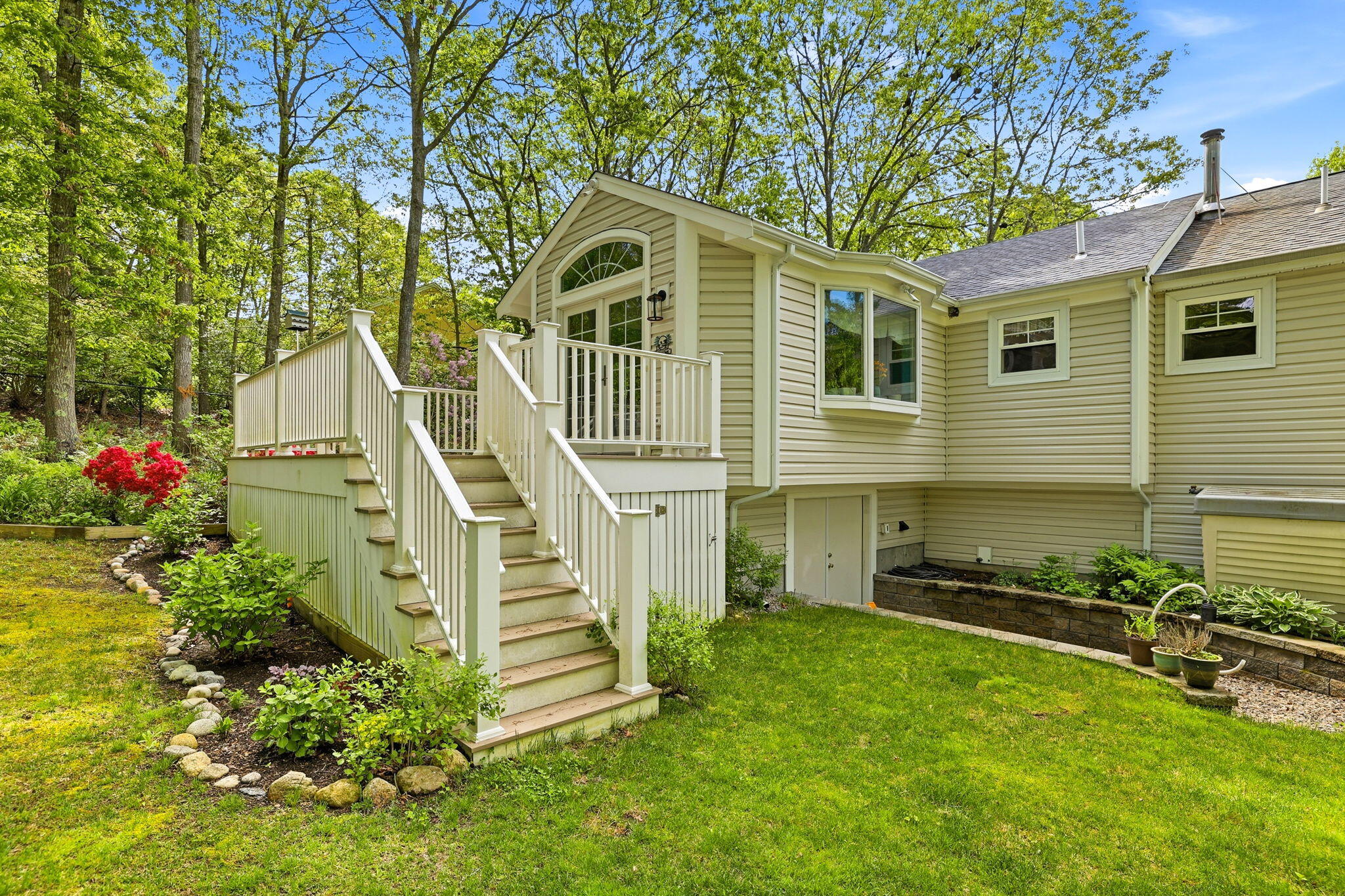 17 Briggs Avenue Bourne MA 02532
