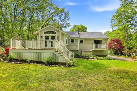 17 Briggs Avenue Bourne MA 02532
