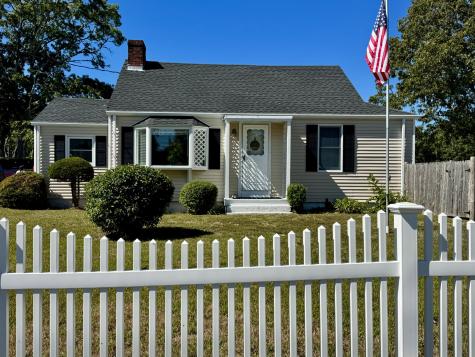 7 Queens Bay Lane Buzzards Bay MA 02532