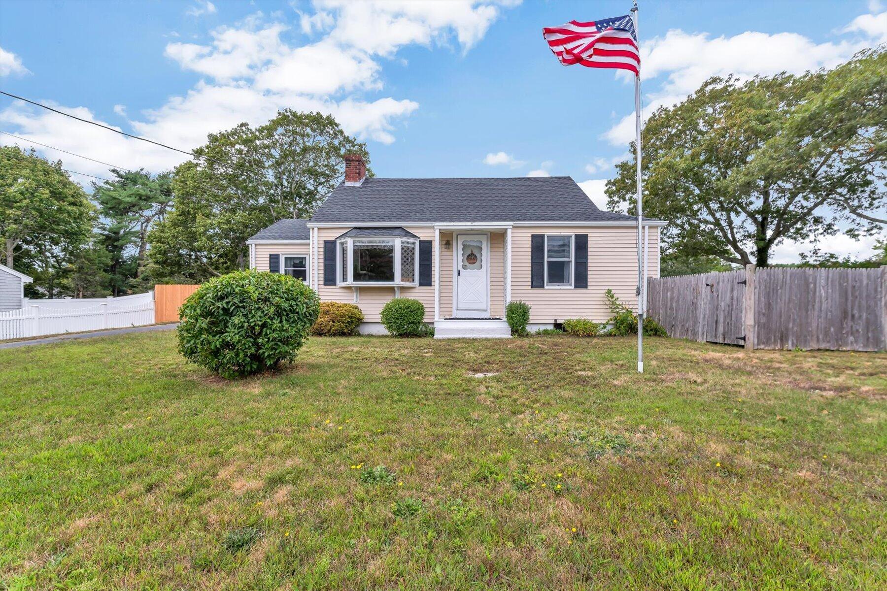 7 Queens Bay Lane Buzzards Bay MA 02532