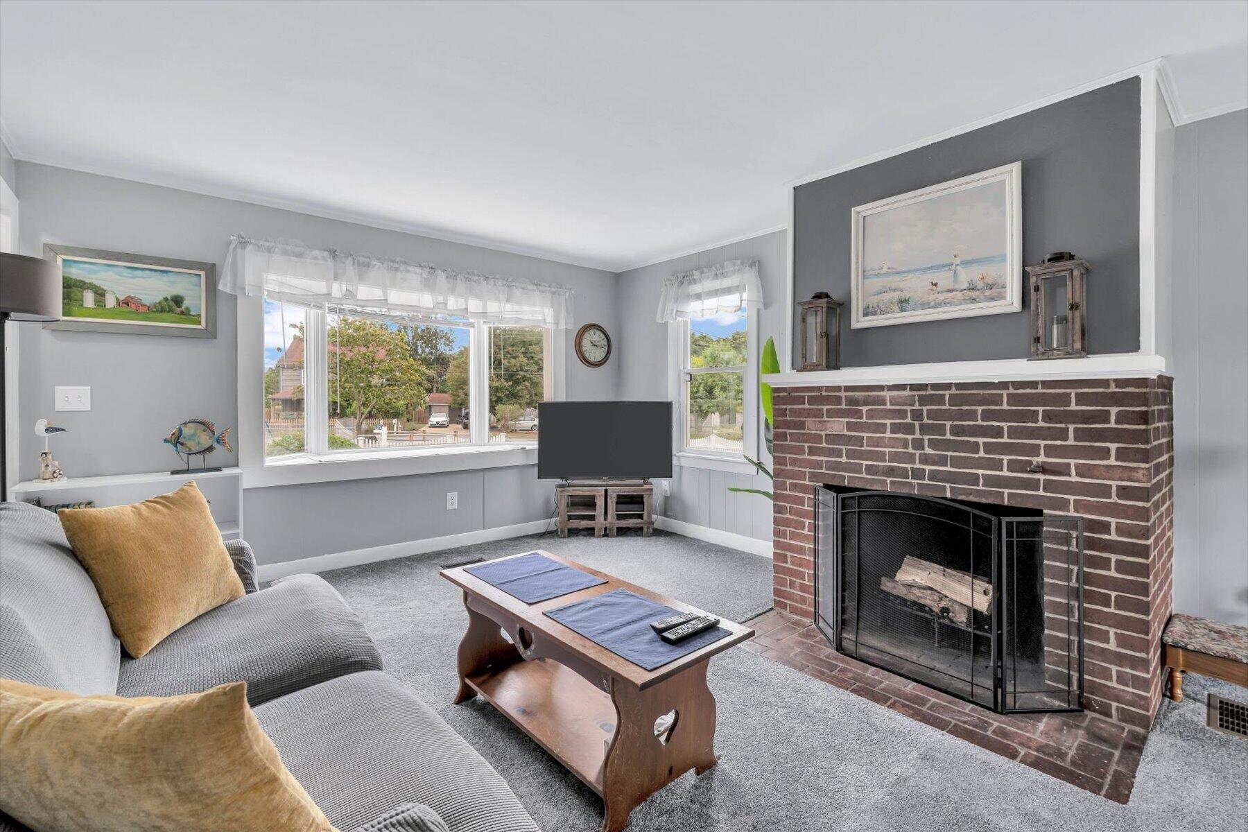 7 Queens Bay Lane Buzzards Bay MA 02532