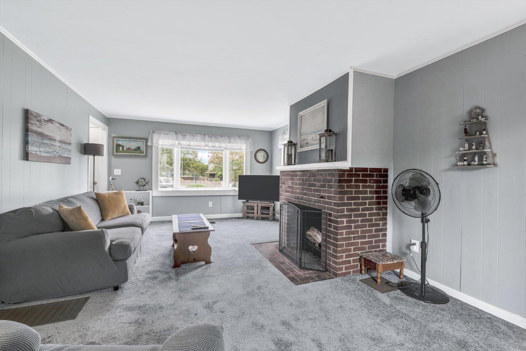 7 Queens Bay Lane Buzzards Bay MA 02532