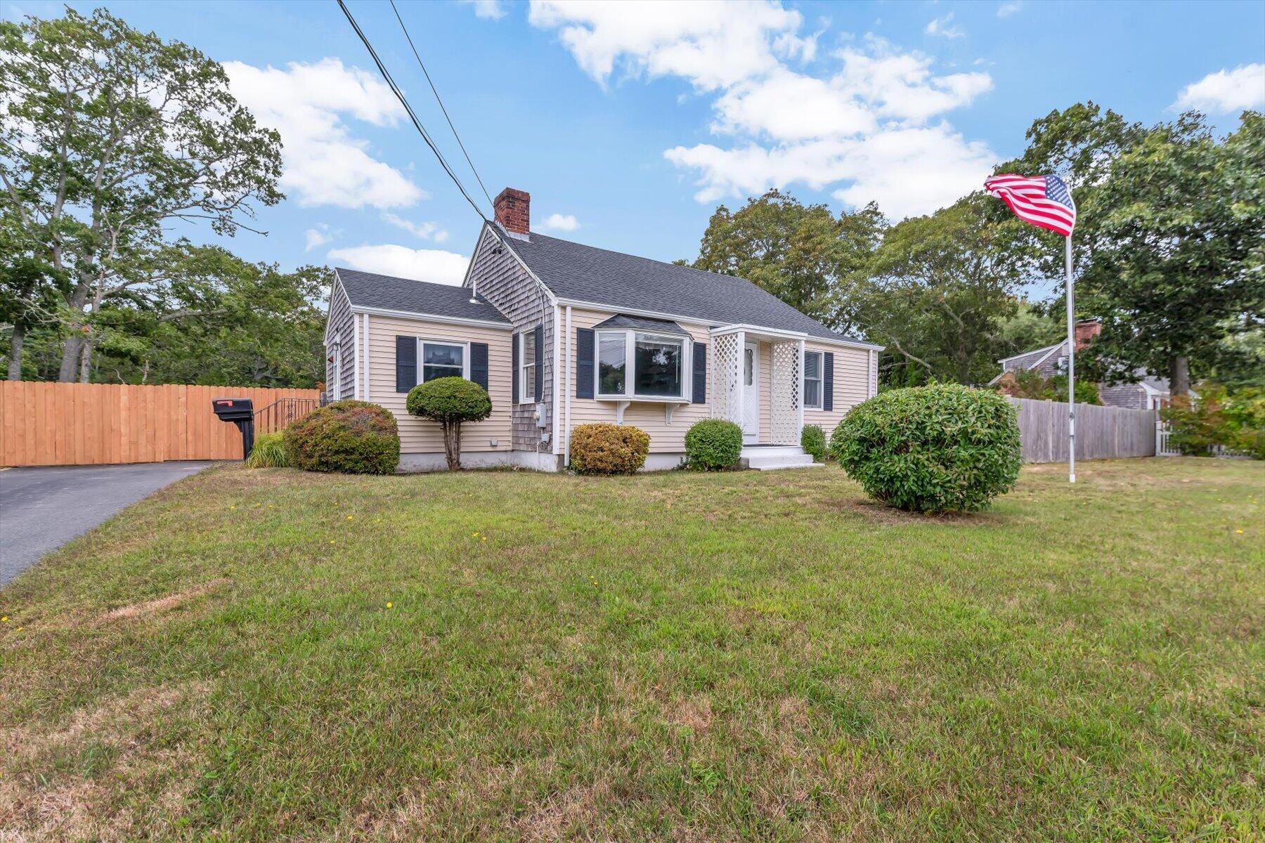 7 Queens Bay Lane Buzzards Bay MA 02532