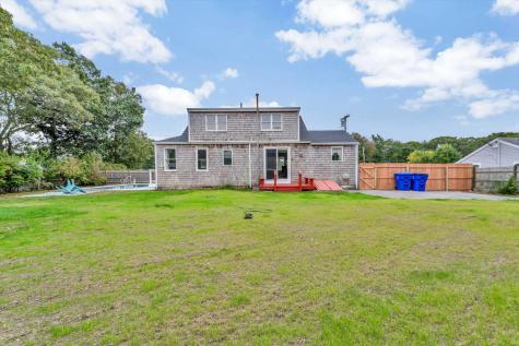 7 Queens Bay Lane Buzzards Bay MA 02532