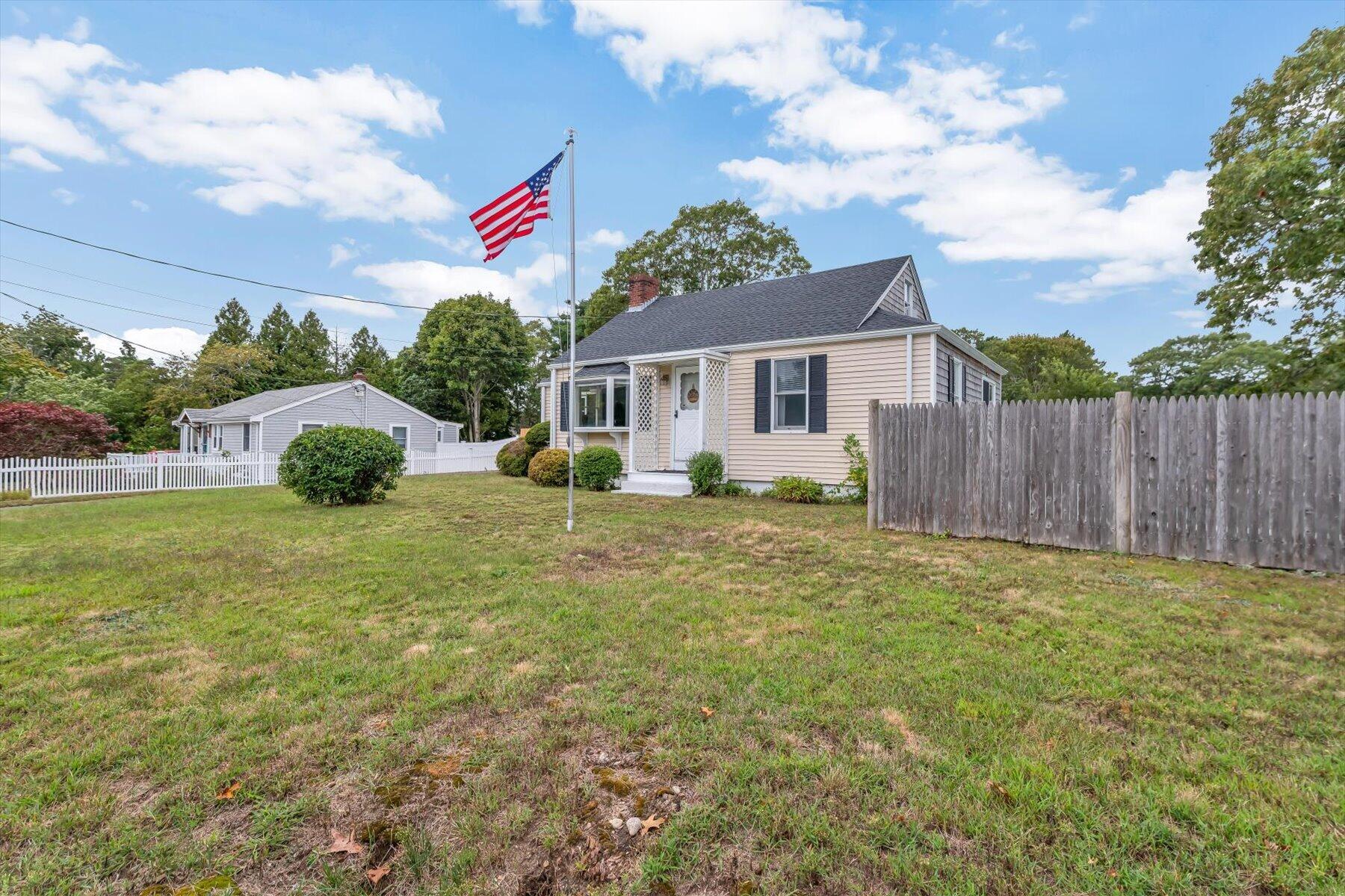 7 Queens Bay Lane Buzzards Bay MA 02532
