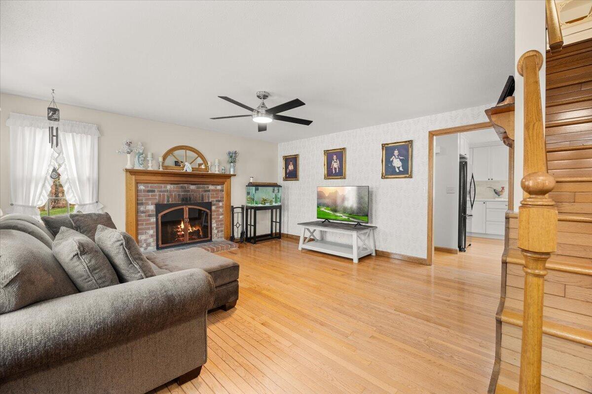 34 Windsor Way Mashpee MA 02649