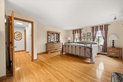 34 Windsor Way Mashpee MA 02649