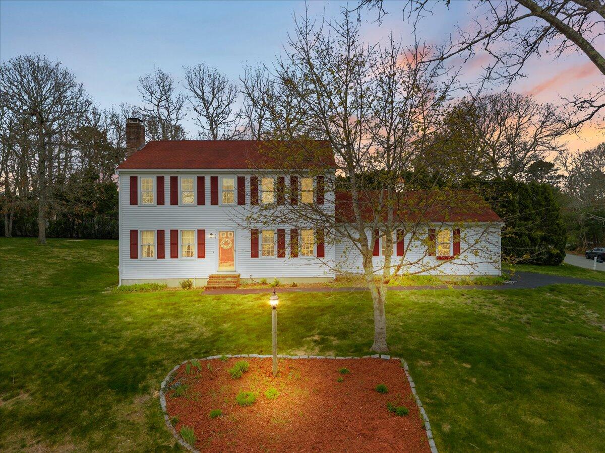34 Windsor Way Mashpee MA 02649