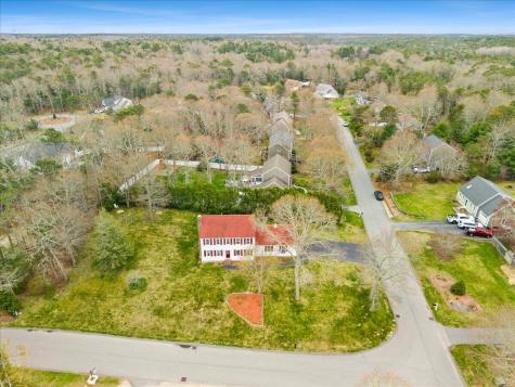 34 Windsor Way Mashpee MA 02649