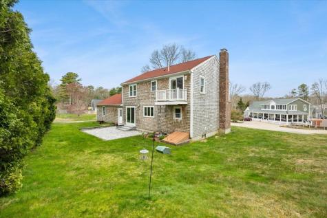 34 Windsor Way Mashpee MA 02649