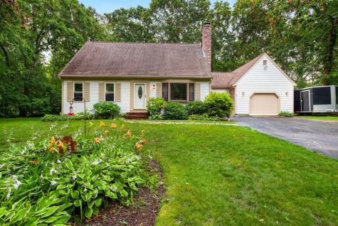 10 Little Acorn Lane Sandwich MA 02644