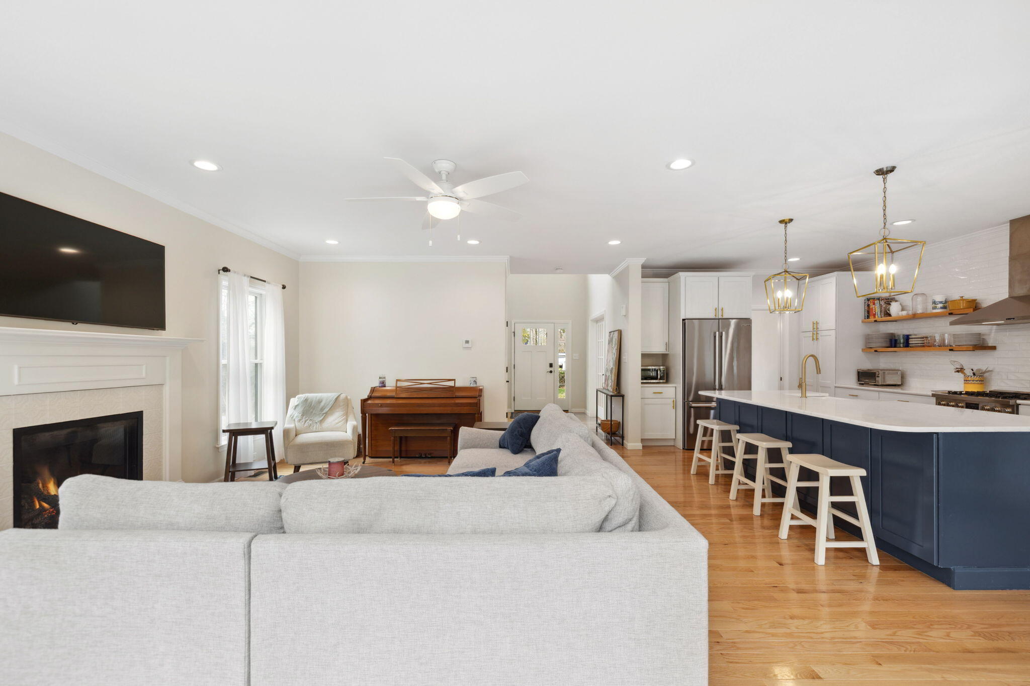 4 Charles Lane Falmouth MA 02540