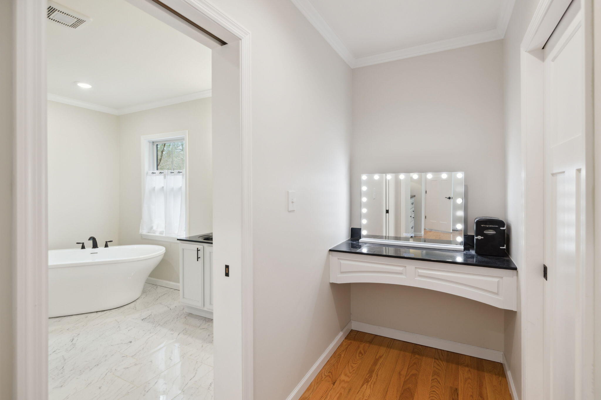 4 Charles Lane Falmouth MA 02540