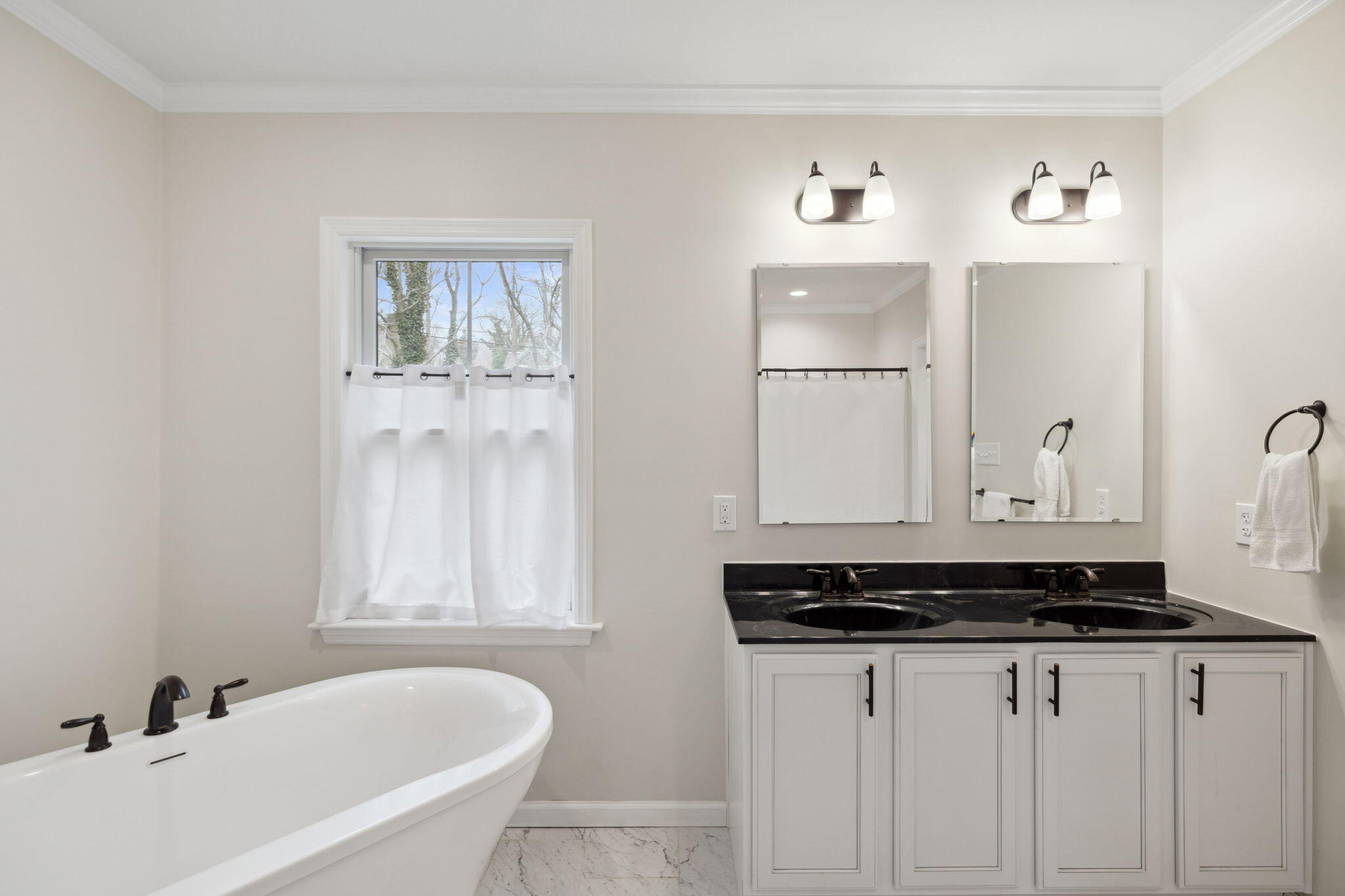 4 Charles Lane Falmouth MA 02540