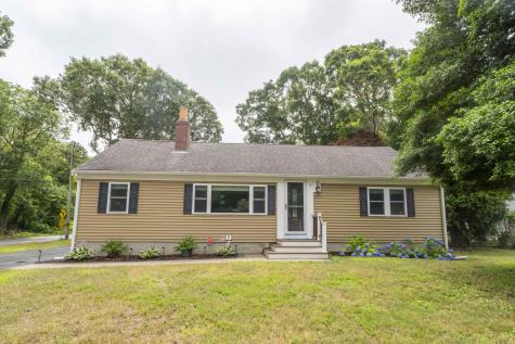 7 Arbeta Road Barnstable MA 02601