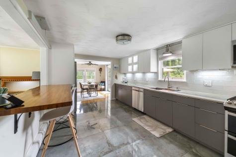 7 Arbeta Road Barnstable MA 02601