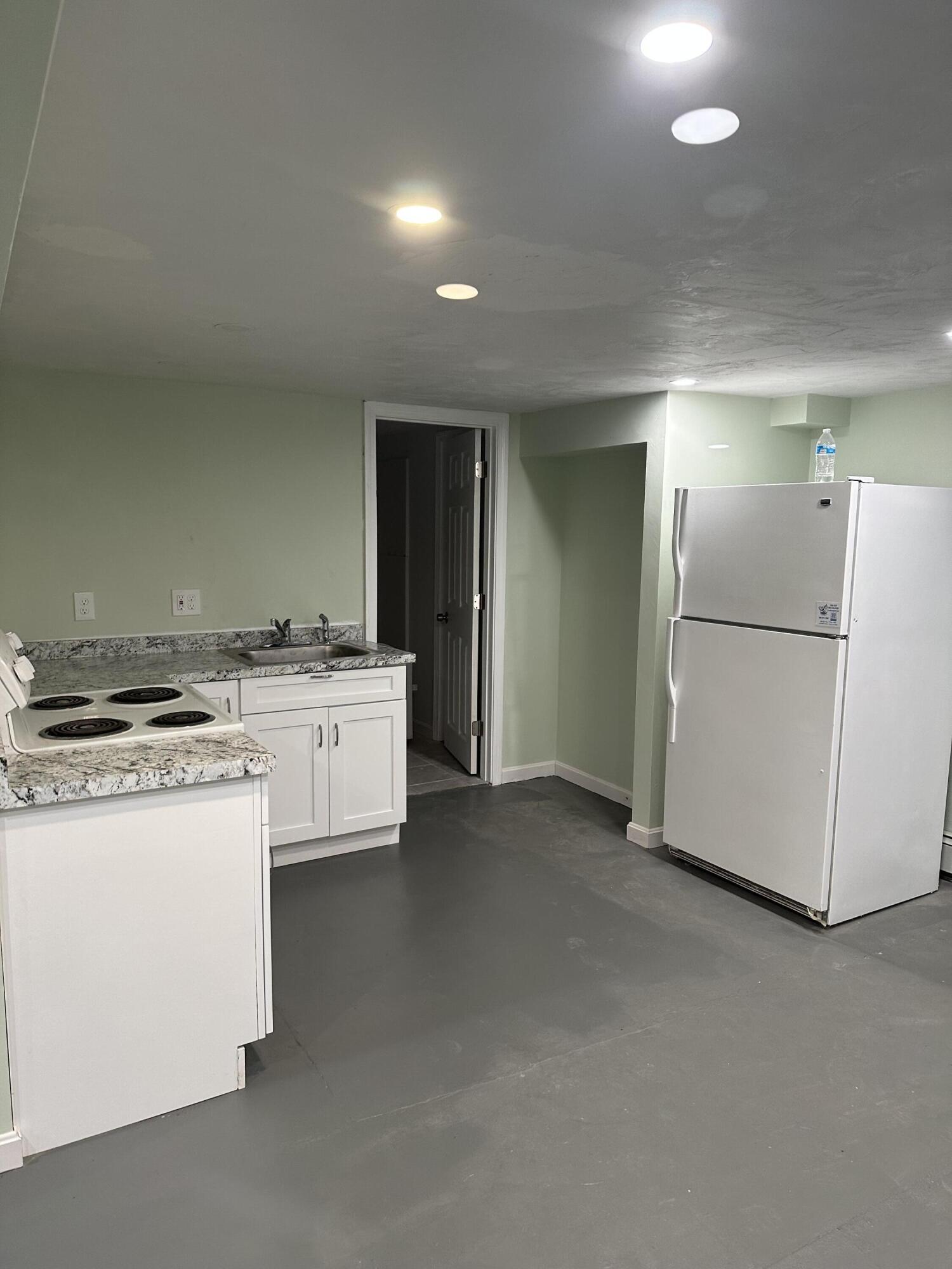 7 Central Avenue Plymouth MA 02360