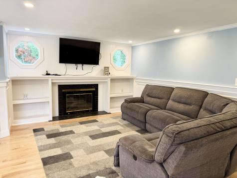 123 Fawcett Lane Hyannis MA 02601