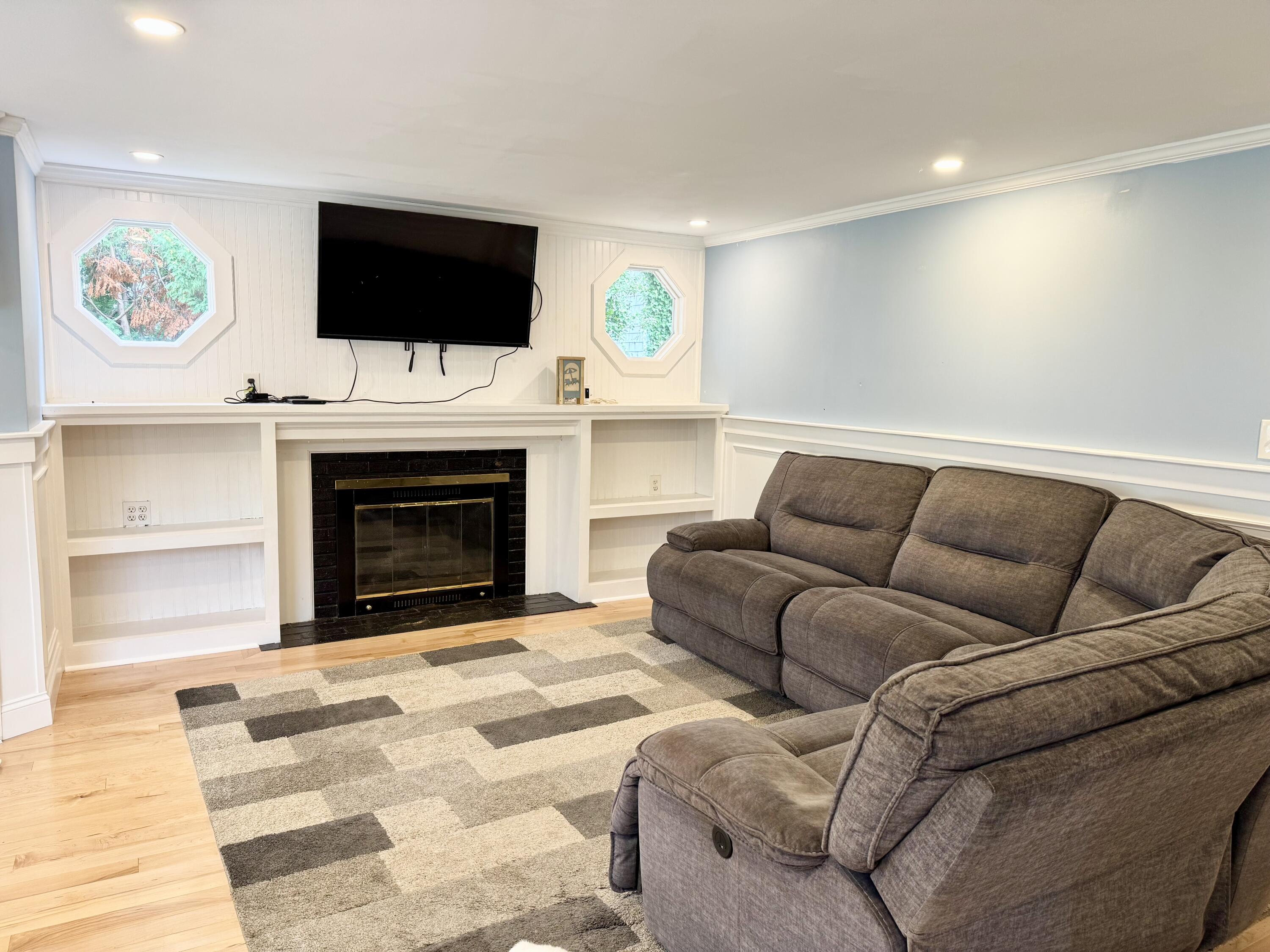 123 Fawcett Lane Hyannis MA 02601