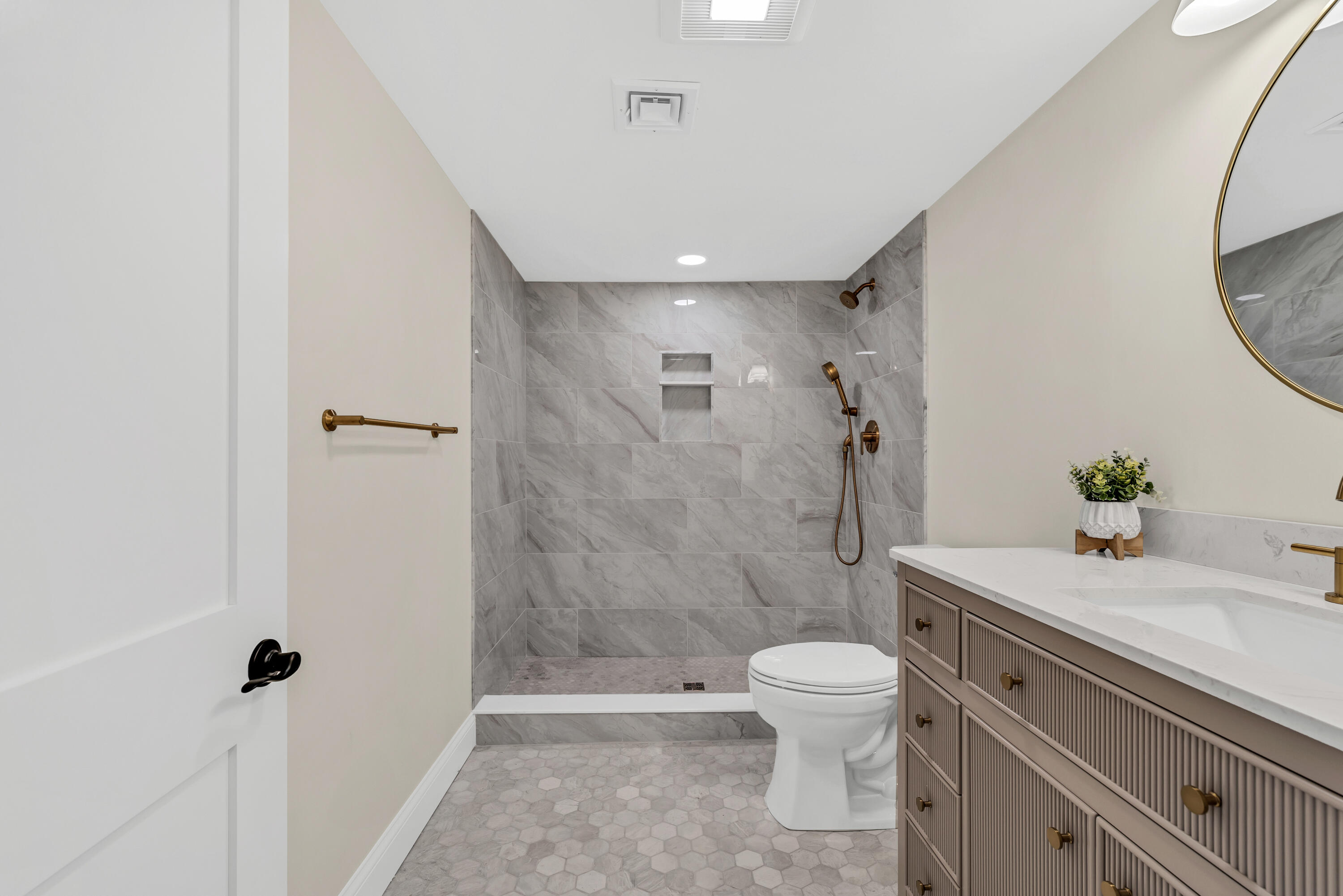 91 Depot Road Harwich MA 02671