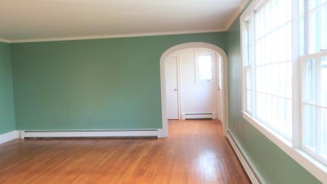 17 Bridge Street East Falmouth MA 02536