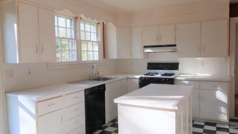 17 Bridge Street East Falmouth MA 02536