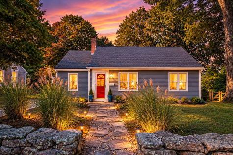 14 Amvets Avenue Falmouth MA 02540