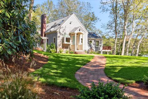 131 Timberlane Drive Mashpee MA 02649