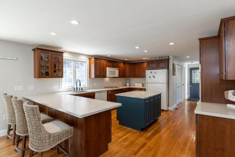 16 Amherst Avenue Falmouth MA 02540