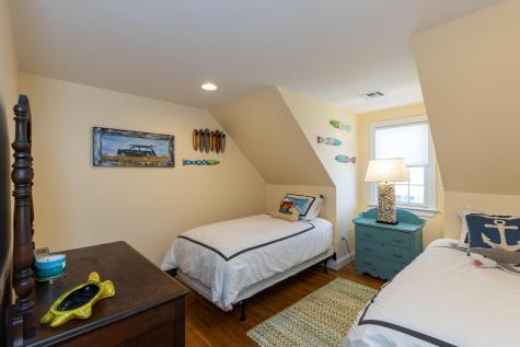 16 Amherst Avenue Falmouth MA 02540