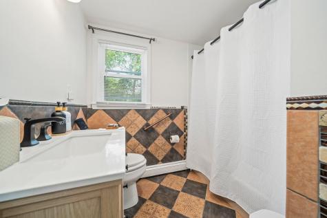 4 Thach Lane Barnstable MA 02601
