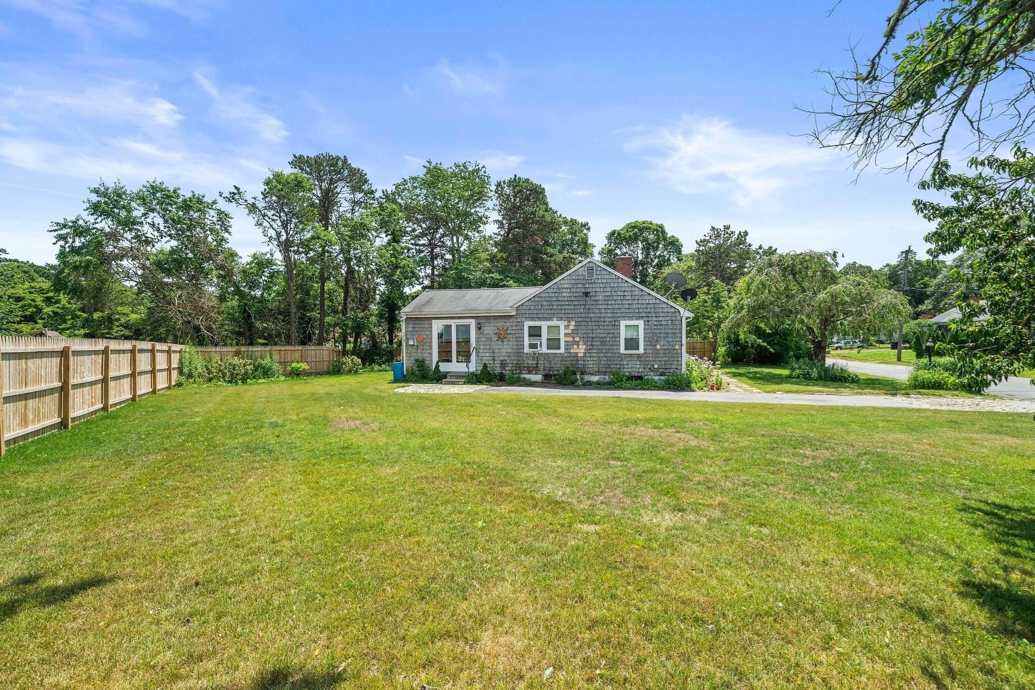 4 Thach Lane Barnstable MA 02601